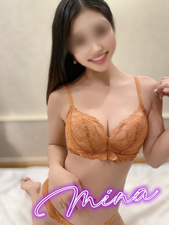 「ミナ」の写真